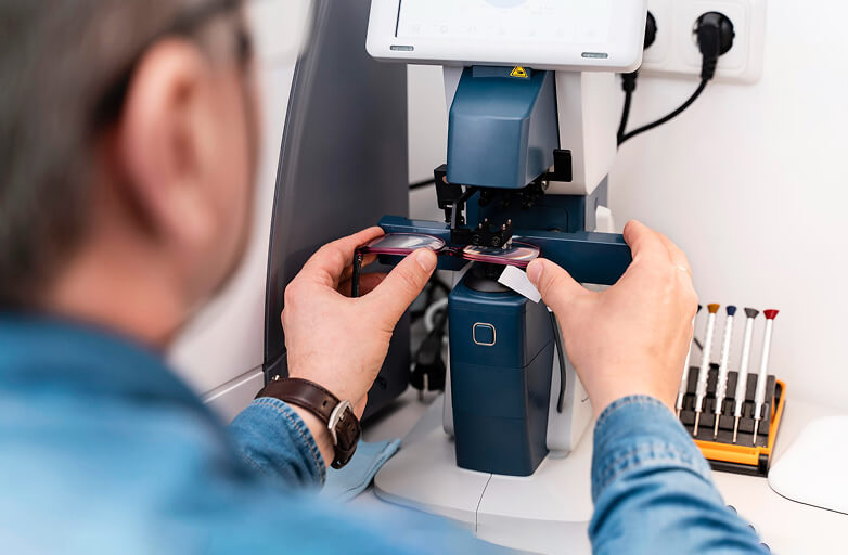 Изготовление очков любой сложности на самом современном оборудовании